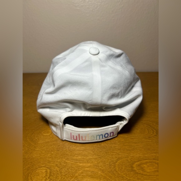 Lululemon Hat Cap Womens Strap Back White Running Jog Cycling Walk Pride Gym - Picture 6 of 14
